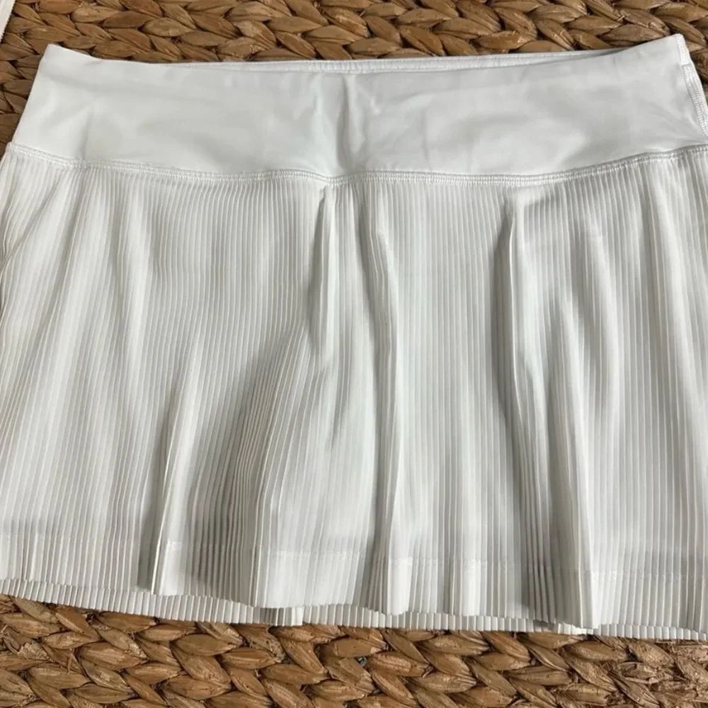White lulu tennis skirt - Picture 4 of 10